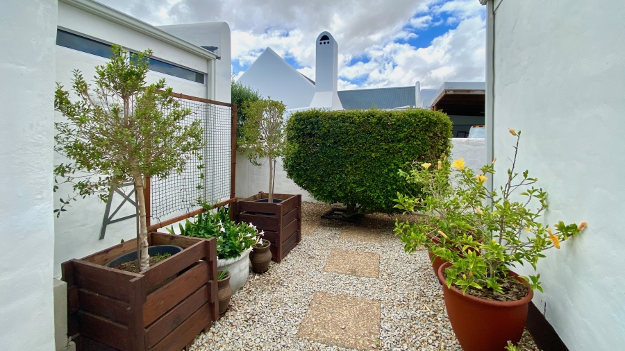 3 Bedroom Property for Sale in Velddrif Western Cape
